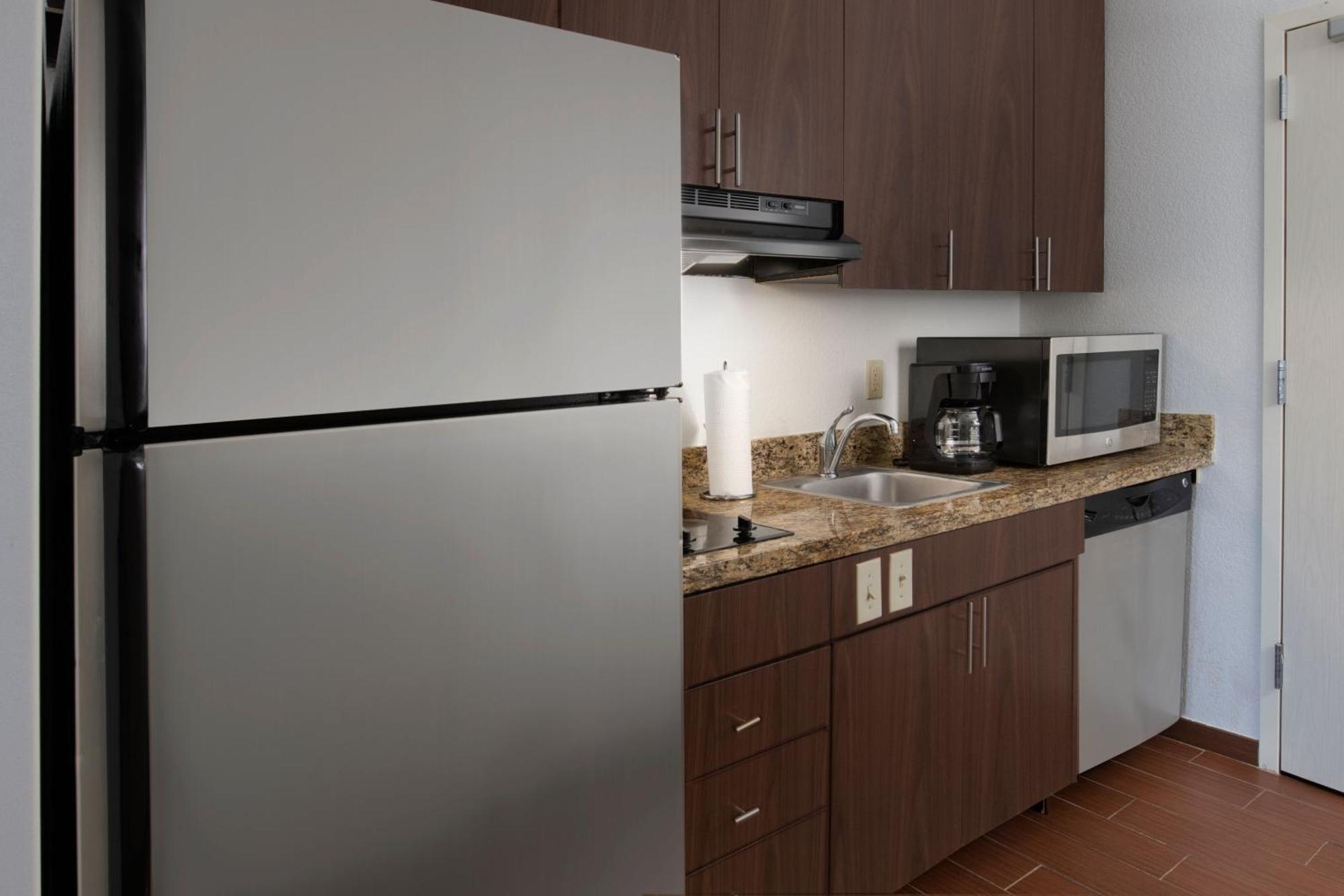 Towneplace Suites Oklahoma City Airport Экстерьер фото