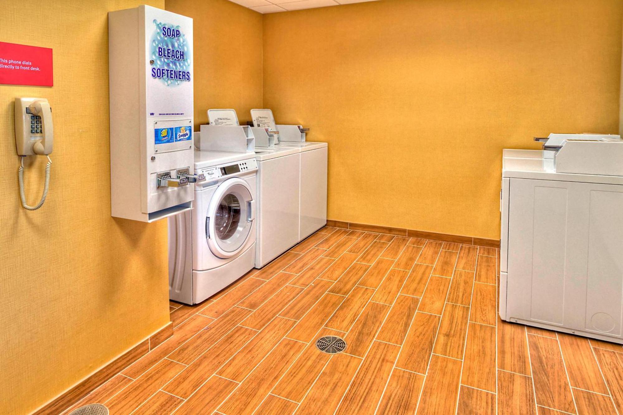 Towneplace Suites Oklahoma City Airport Экстерьер фото